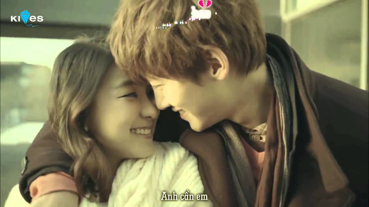 Will you need me. I need you открытка. Leni crystal castles обложка. Need you. Need you надпись.