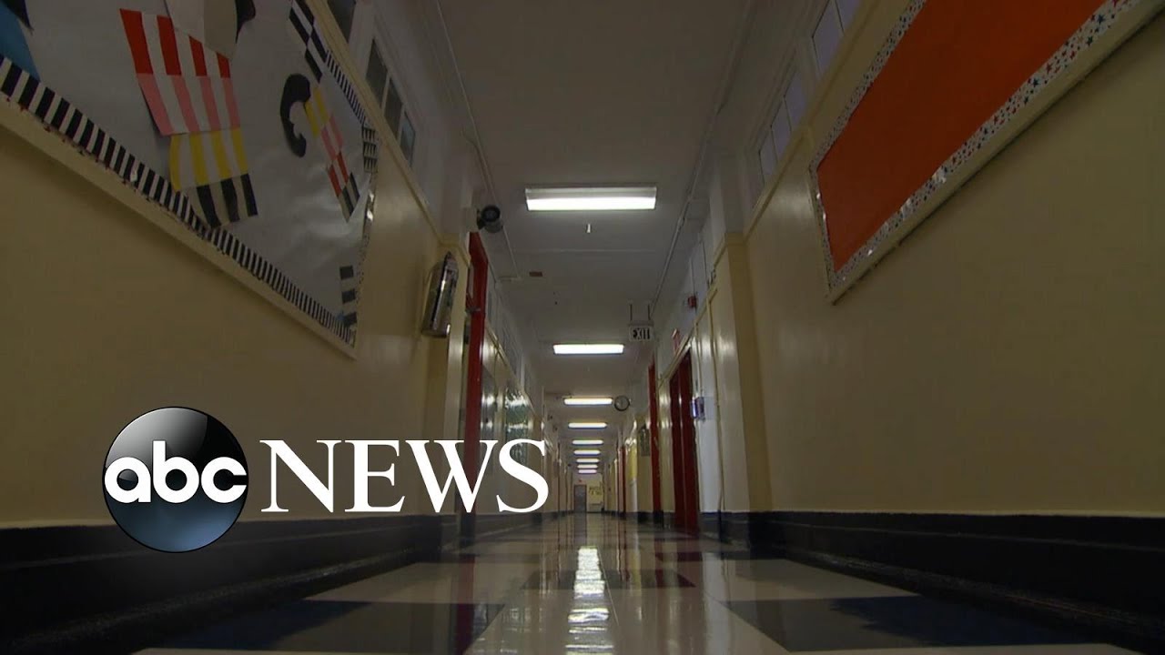New York City delays opening public schools to avoid teachers’ strike