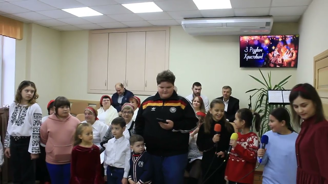 Святкове Різдв'яне Богослужіння. Церква 