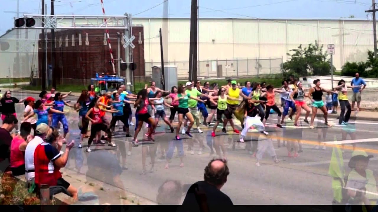 EVANSVILLE STREETS ALIVE 2013 FLASHMOB BY HEIDI GARZA DANCE STUDIO YouTube