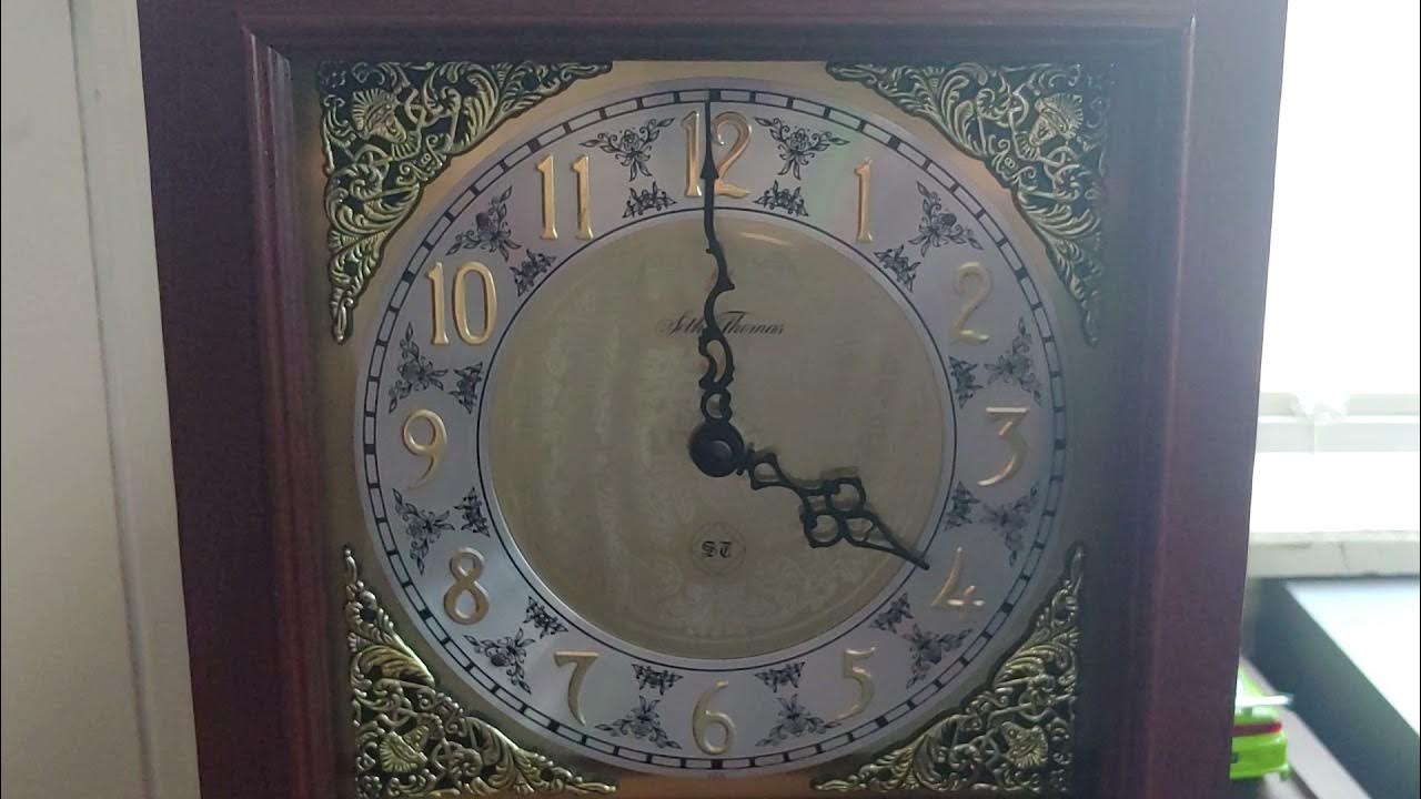 Seth Thomas battery operated clock chiming YouTube