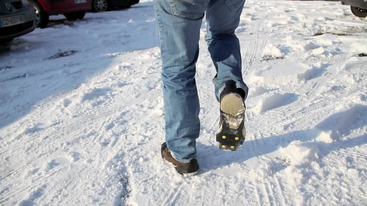 Crampons pour neige - Éviter les chutes lors de la marche 