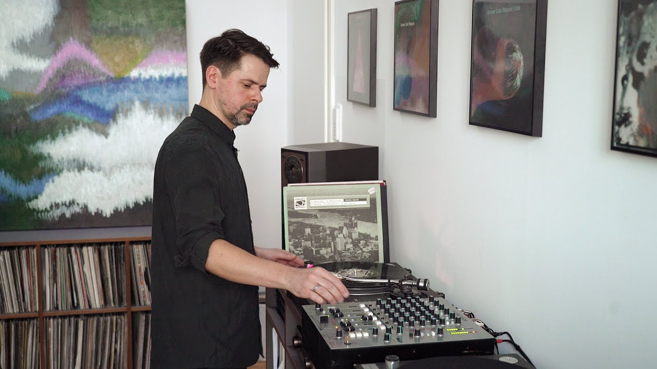 Answer Code Request‘s 5 Favourite B-Sides (Electronic Beats TV)