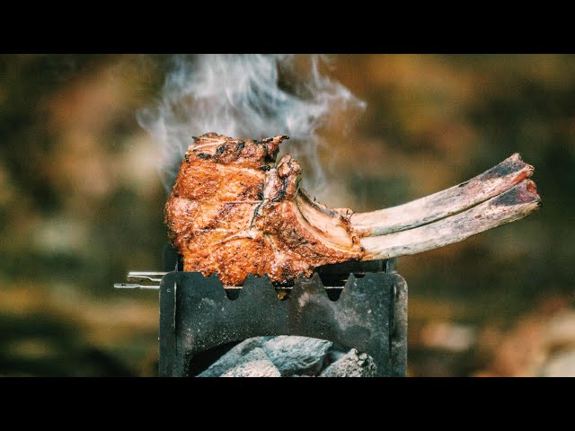 돈(豚) 토마호크 / Pig Tomahawk Steak Grilled / Camping, Cooking / 캠핑요리 / 캠핑한끼