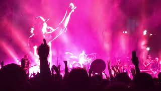 Beers on me-Dierks Bentley(live from Wilmington NC)