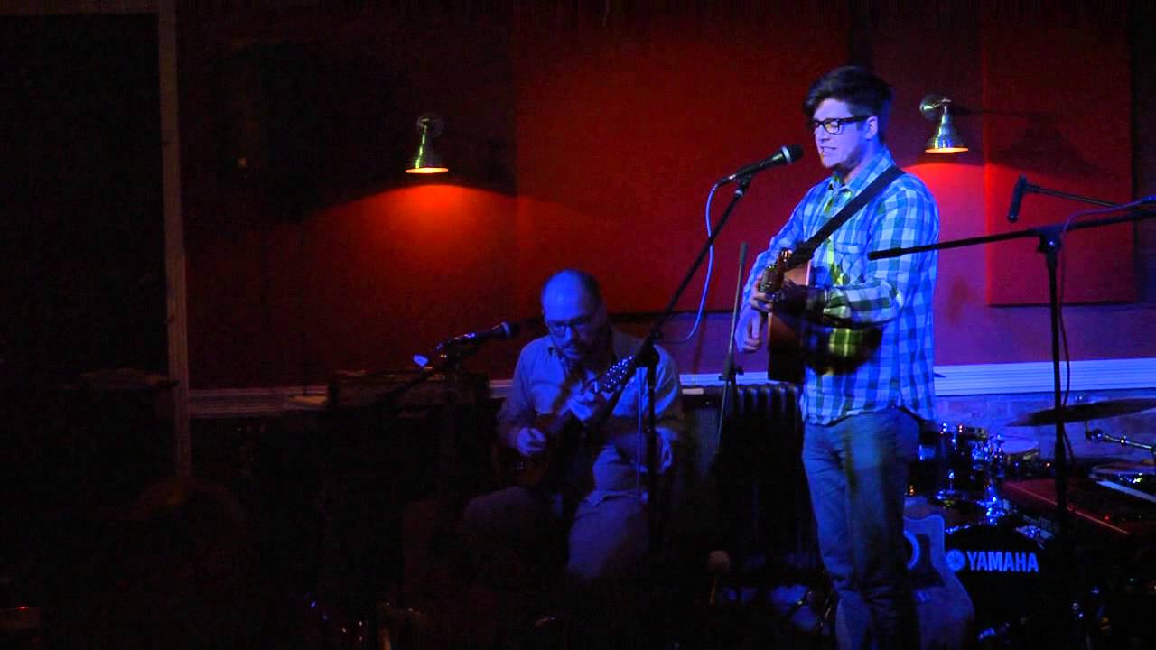 Phil Self & Billy Glinn - Here Comes the Volley