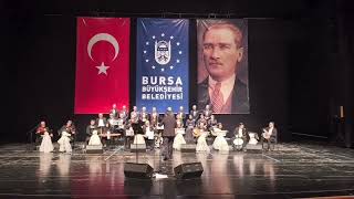 9 Şen Bi̇r Gönül Aradim & Bi̇z Çamlicanin Üç Gülüyüz Koro