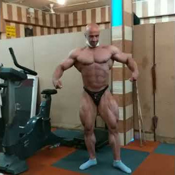 Reza Dehgani posing