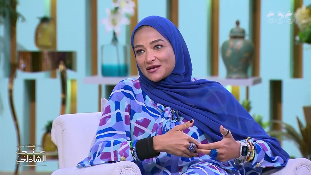 أول مصرية تتسلق أعلى قمة جبل في العالم