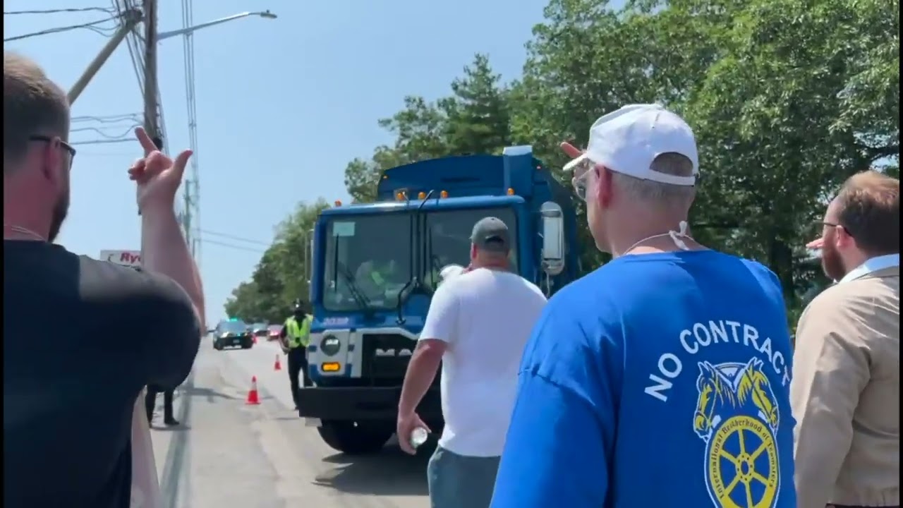 Garbage Workers Fight Back!
