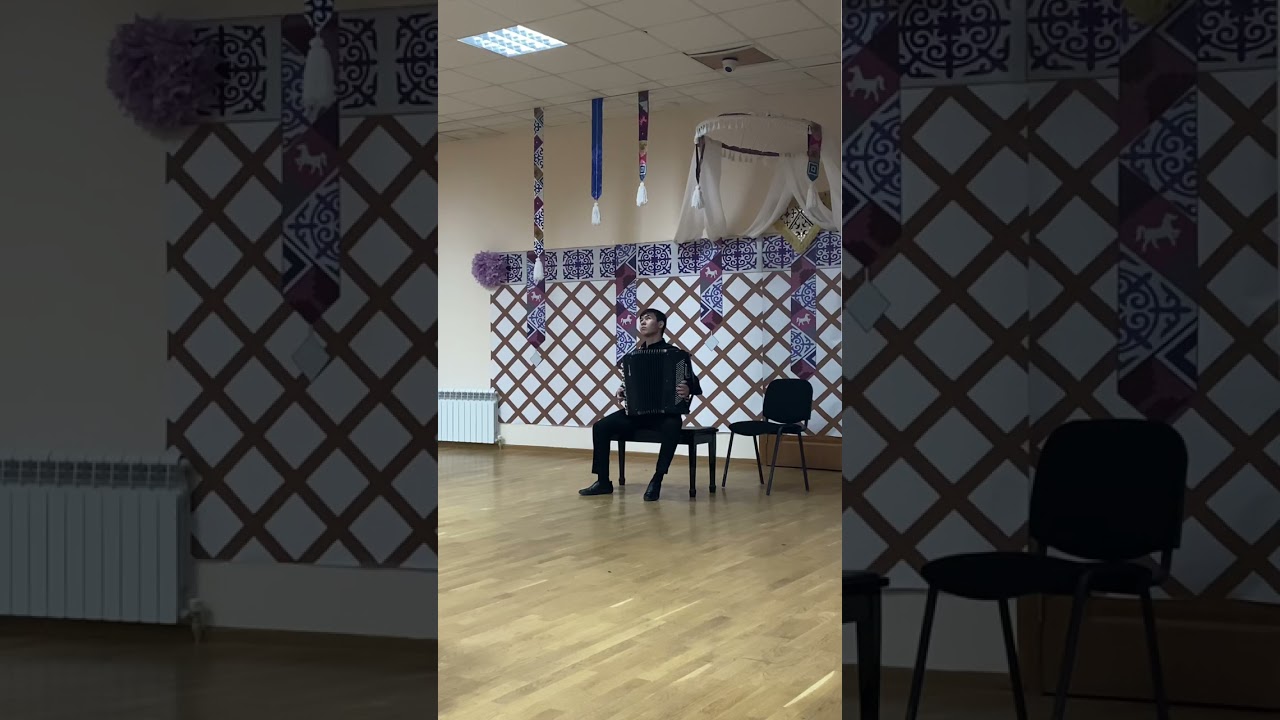 И. С. Бах - Органная Прелюдия и Фуга (a-moll) BWV 543. Исп. Сарамбетов Кирсан.