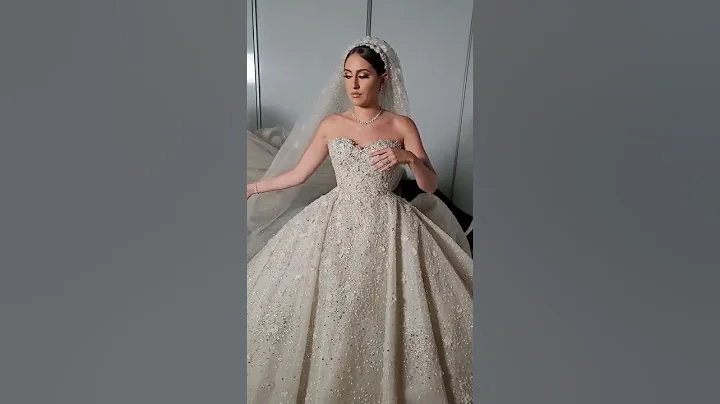 This is one stylish bride we just can't seem to get over 😍🥰  #lebaneseweddings #shorts
