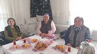 Beyhan Ablama Geçmiş Olsun Ziyaretine Değerli Komsularim Geldi