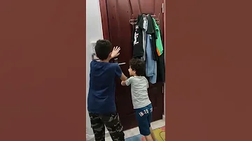 لما ادى عيالى الاثنين الحقنة Shorts 