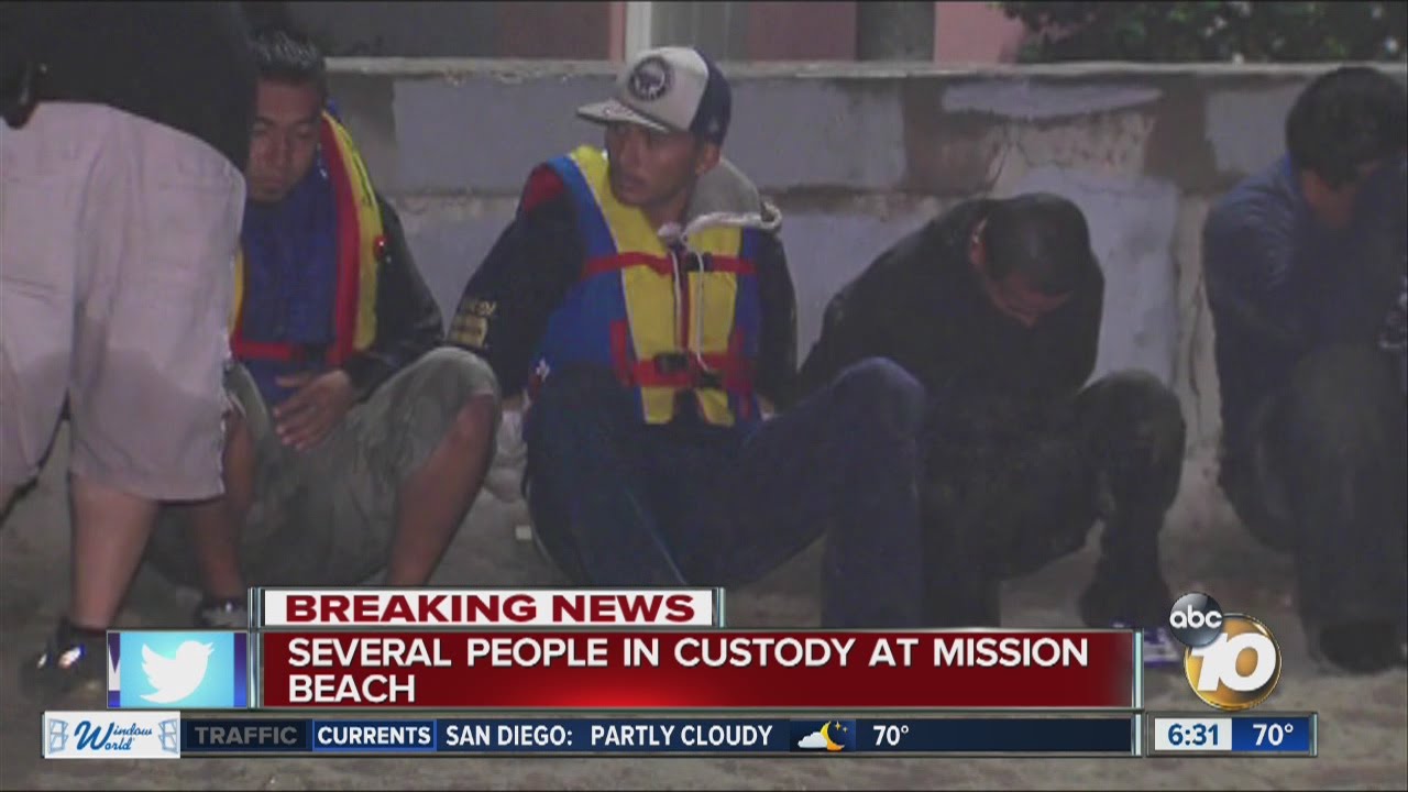 Panga boat washes ashore in Mission Beach, 10 detained - YouTube