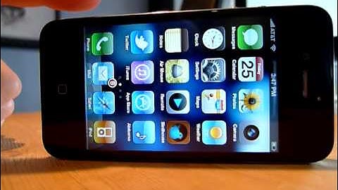 iPhone 4 Antenna Problem is Caused By a Design Flaw, Not Signal Blockage