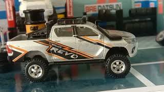 Majorette - Toyota Hilux Revo Silver. Custom model Off-load & Rollba