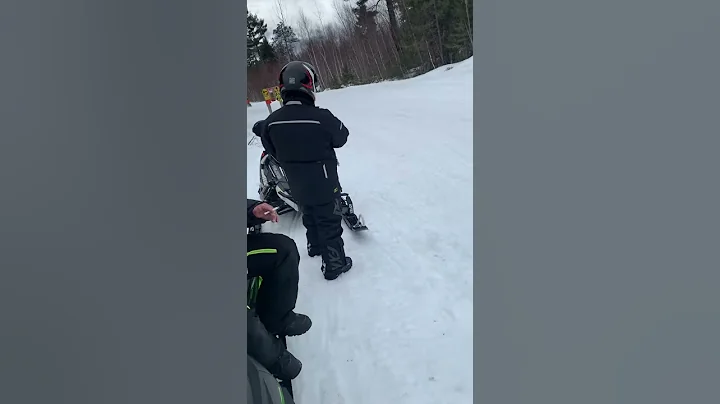 Skidoo 850 MBRP trail can