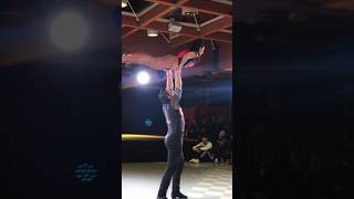 Acrobacias en Pareja… Gabriel y Leticia Campeones Mundiales de Bachata #acrobacias #acro