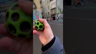 Випадково намочив iPhone водою а там… #дюха #shorts #мяч #gravityball #moonball #ball #toxicroom