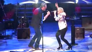 Blake Shelton & Lauren Alaina Lonely Tonight 22720 Vivint Arena - Slc, Ut