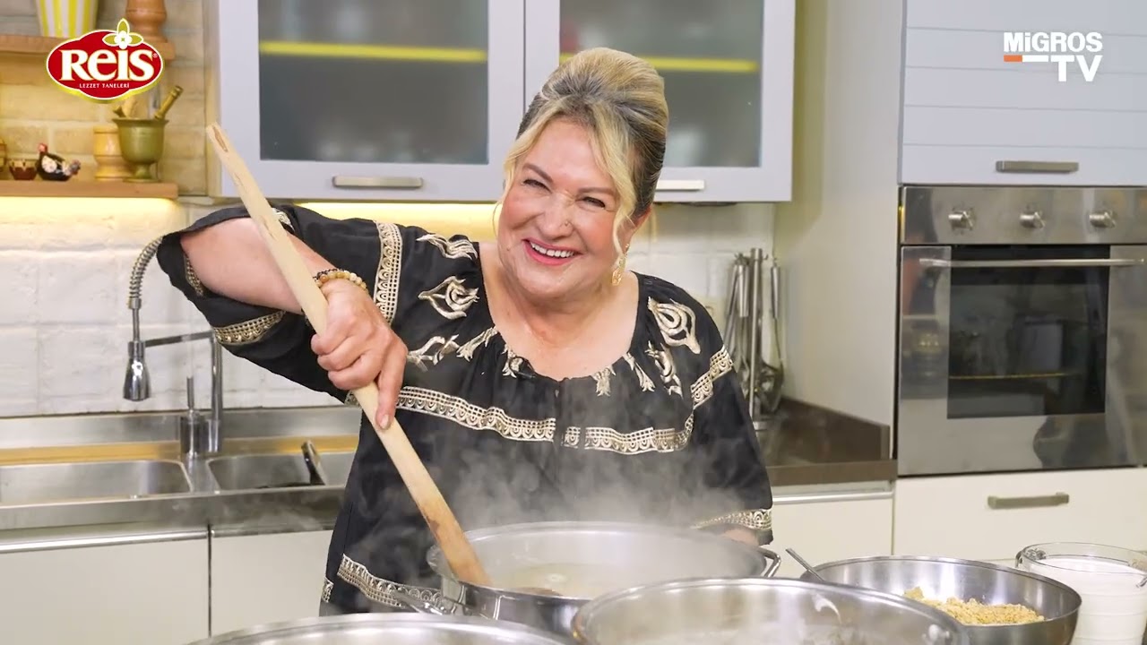 Komşular Sizden Aşure Bekliyor! Sahrap Soysal ile Aşure Tarifi