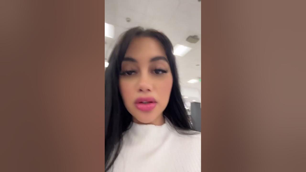 Jailyne Ojeda shopping in LIVE 2023.06.16 YouTube