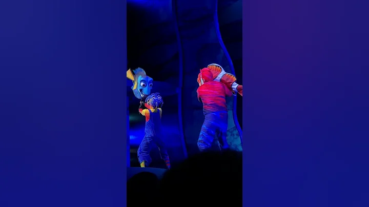 Dory forgot mid-sentence and then hit Marlin with ‘Can I help you?’ #disney #findingnemo