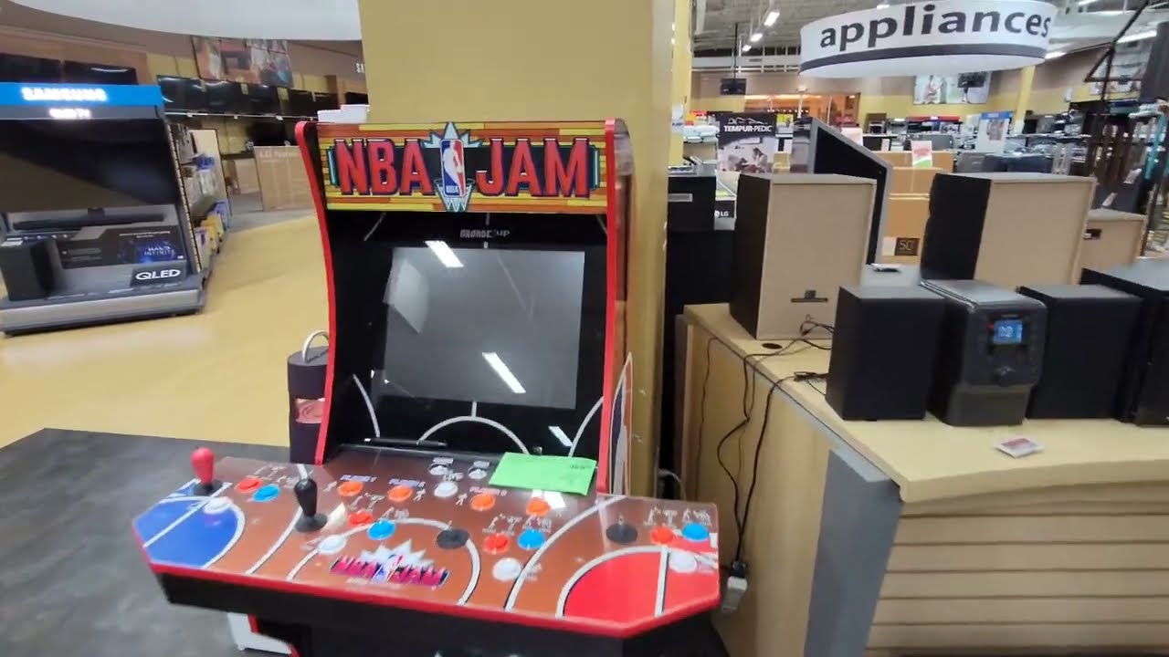 Arcade Game & Boom Boxes at Electronic Express - Aug 2022