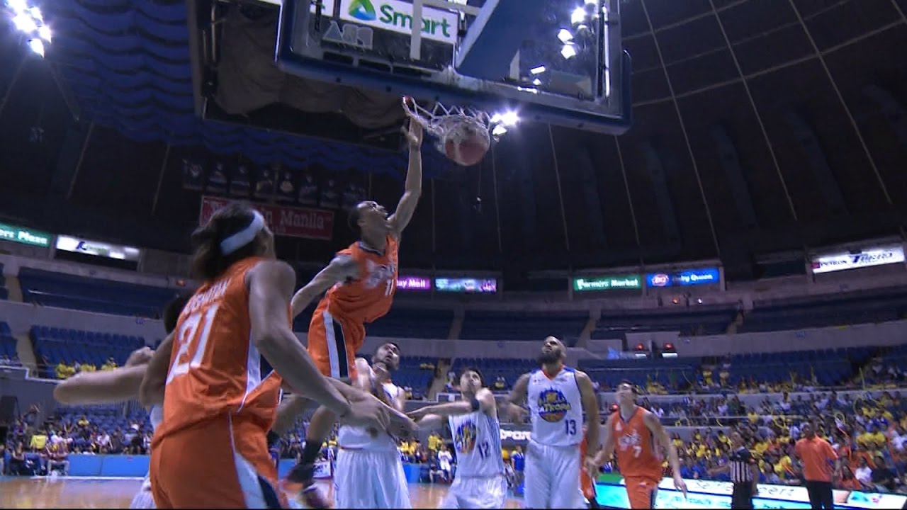 Newsome Dunks All Over the Ka-Tropa! | PBA Governors' Cup 2016