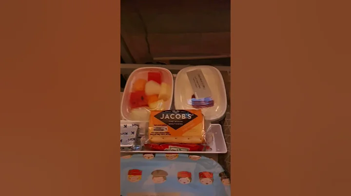 Emirates kids meal 😋 😍 👌 #viral #trending #shortvideo #airplane #Emirates #shorts