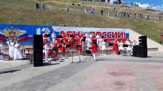 День России - 12 июня 2019 г. Фрагмент концерта Rhythm Band на набережной р. Обь (г. Барнаул)