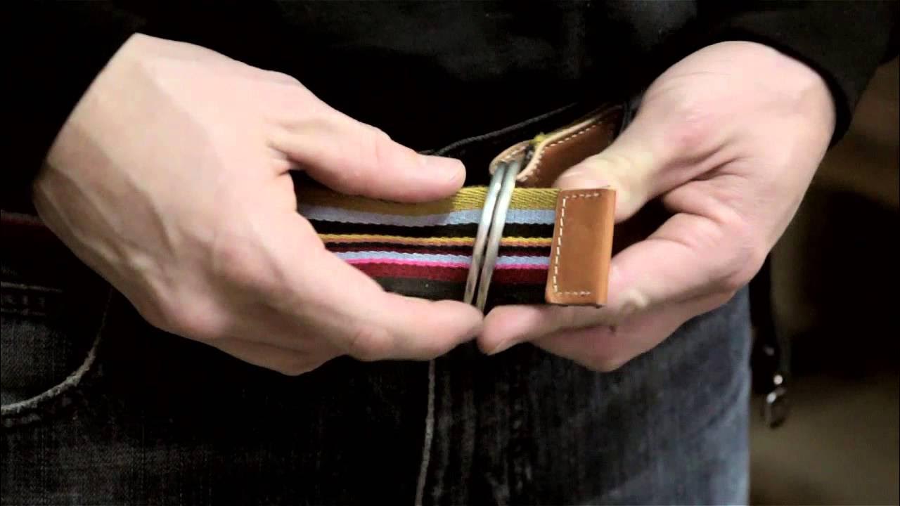 How to Buckle a Double-Ring Belt : Solutions for Clothing