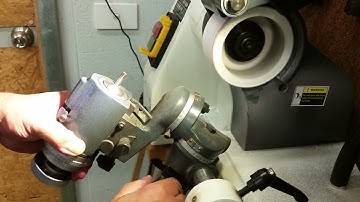 Grinding a thread cutting tool on a "D" bit grinder