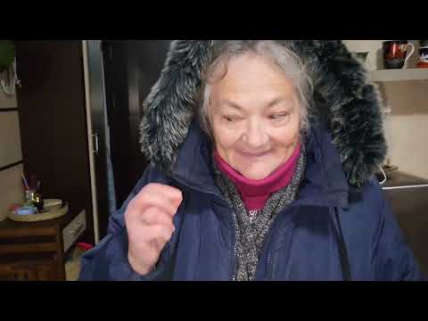 Video: Olga Papsueva mutlu bir emekli ve popüler bir video blog yazarı