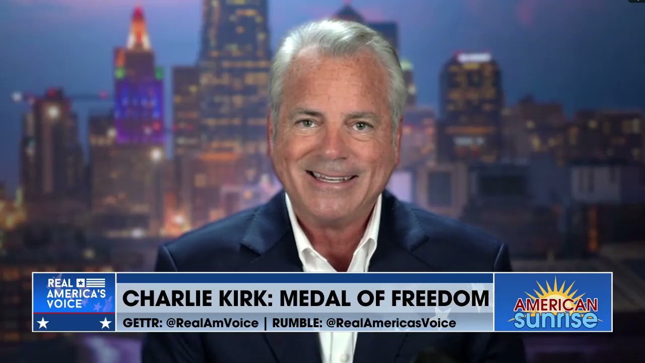 Чарли Кирк удостоен награды: Медаль Свободы + вопрос о денежном довольствии солдат