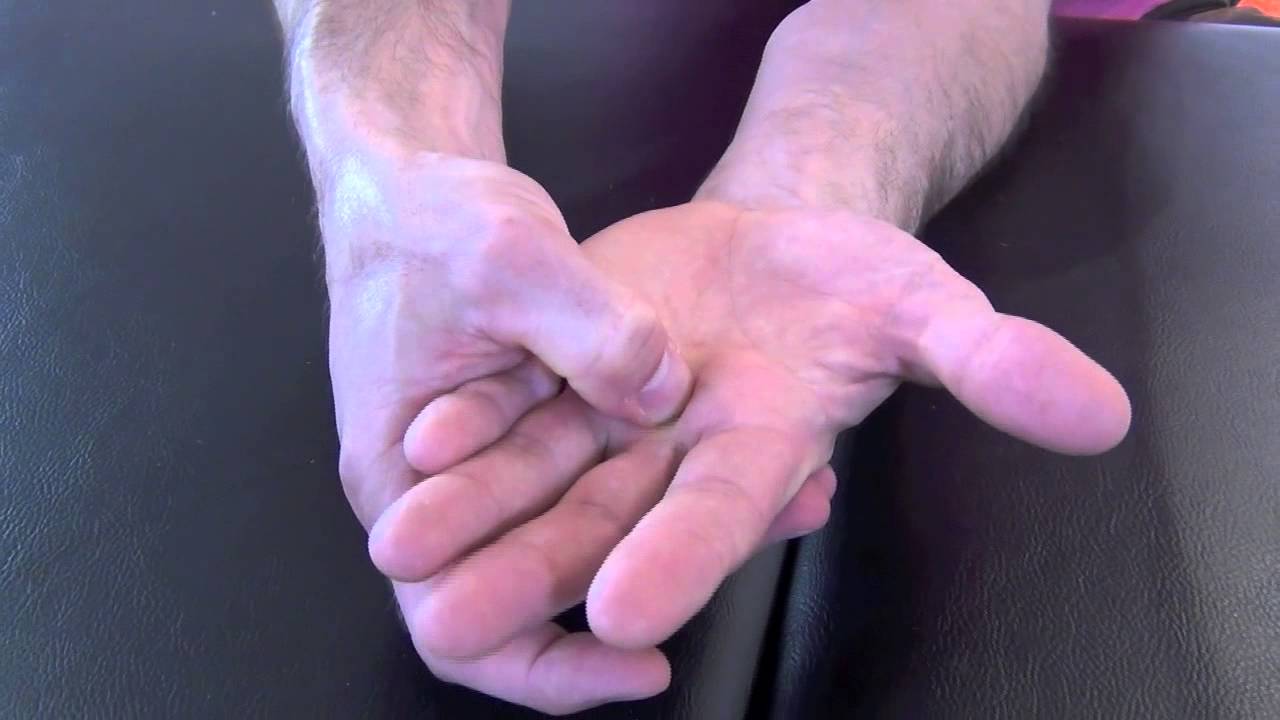 Automassage de la main et des doigts