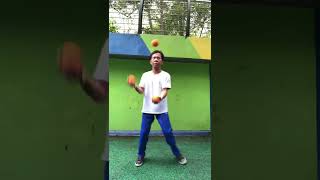#jugglingworkout - Step 03 - Trick: Reverse 423 #juggle #juggler #juggling #workout #cardio #aerobic