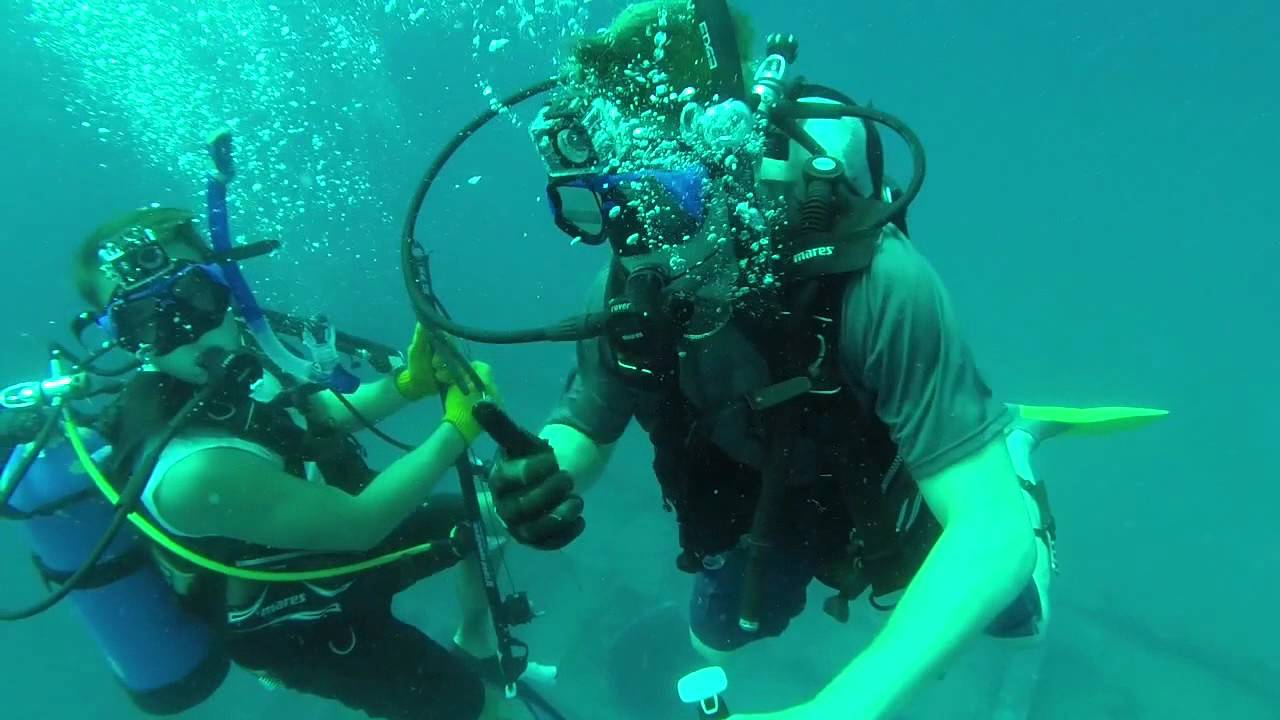 Scuba Spearfishing Eal attack in Key West, FL YouTube