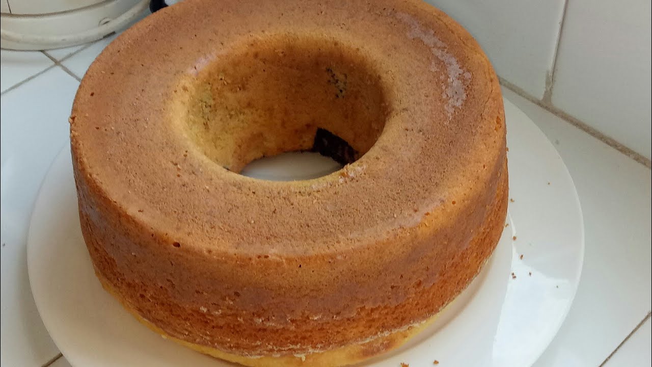 الكيك اليومي العادي باللبن سهل التحضير روعة في المذاق طالع منفوخ وهشيش ومفشفش