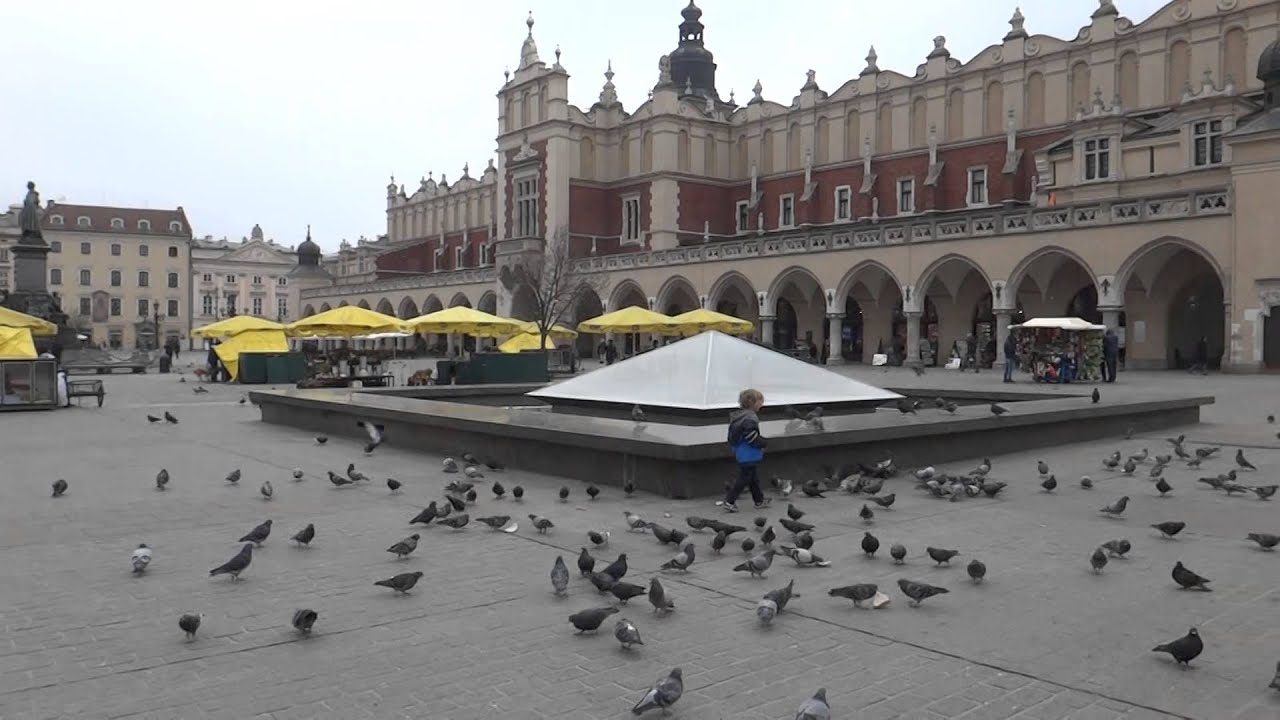 Krakow, Old Town Square. chasing the pigeons. YouTube