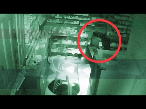 real-ghost-caught-on-tape-!-(hd)-scary-footage