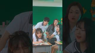 Thumbnail for 교실에서 번쩍이는 입으로 노래부르기 Shining Mouthpiece💋✨
