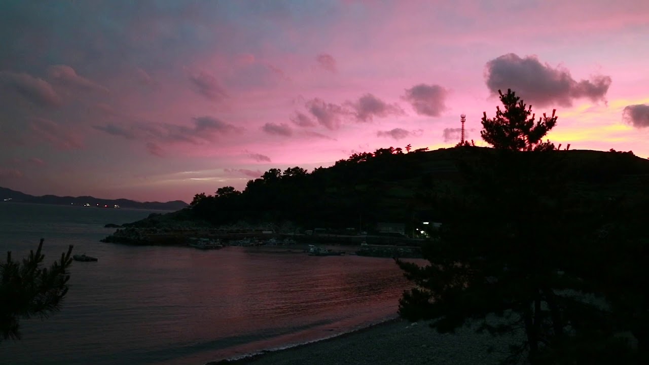 남해 몽돌해변 Korean Southern sea
