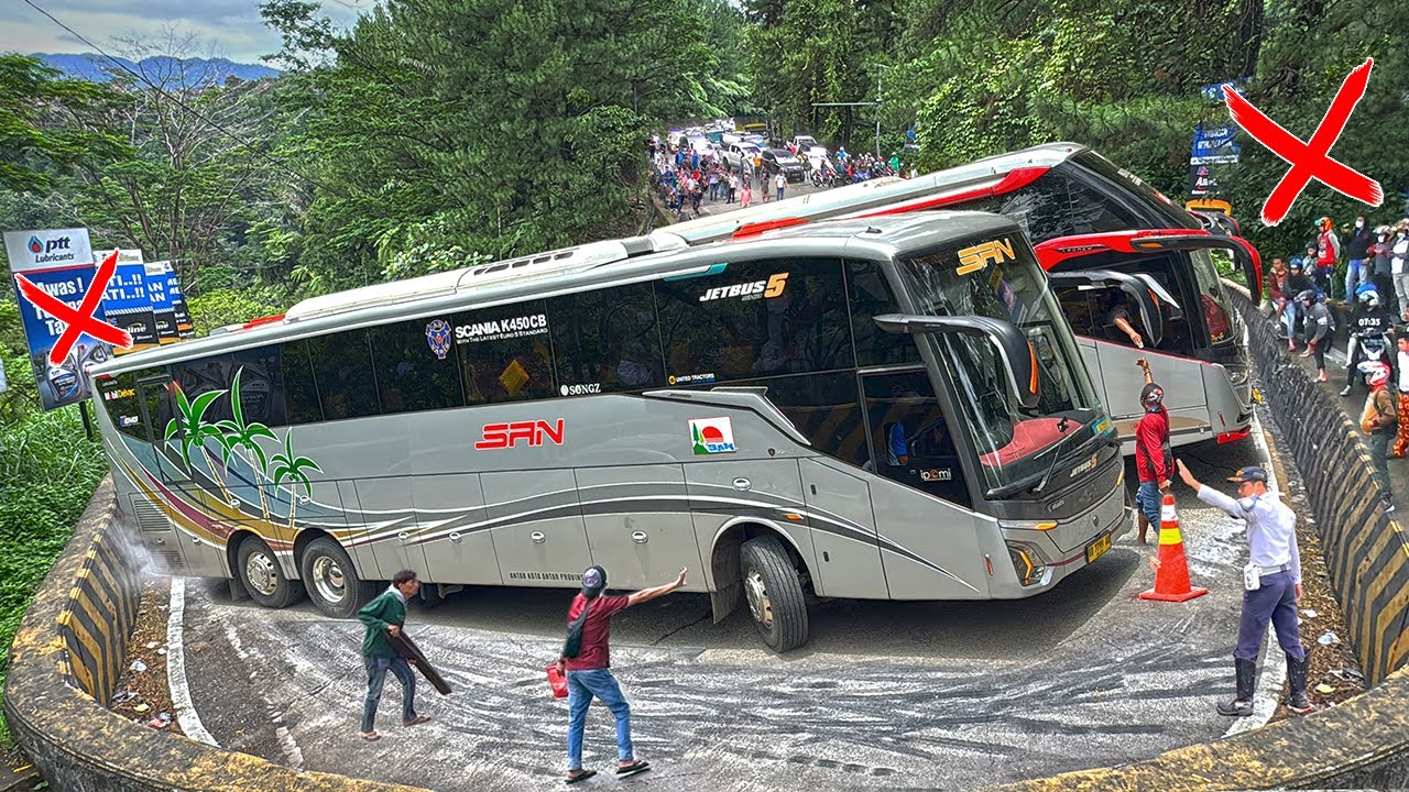 DIRAGUKAN BISA LEWAT !!! BUS BISA TERSANGKUT TOTAL, Hari Tersulit Bus Tronton Lewat Sitinjau Lauik 
