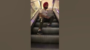 When U Use Escalator For First Time  😂#shorts #viralfunnyshorts #comedyshorts