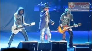 GNR menyayikan lagu Indonesia Raya walau hanya beberapa bait