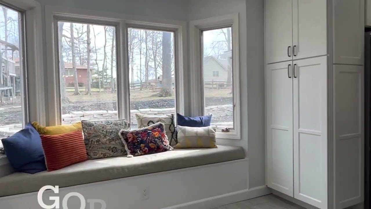 Bloomington IL homes for sale! 1706 Sweetbriar Drive