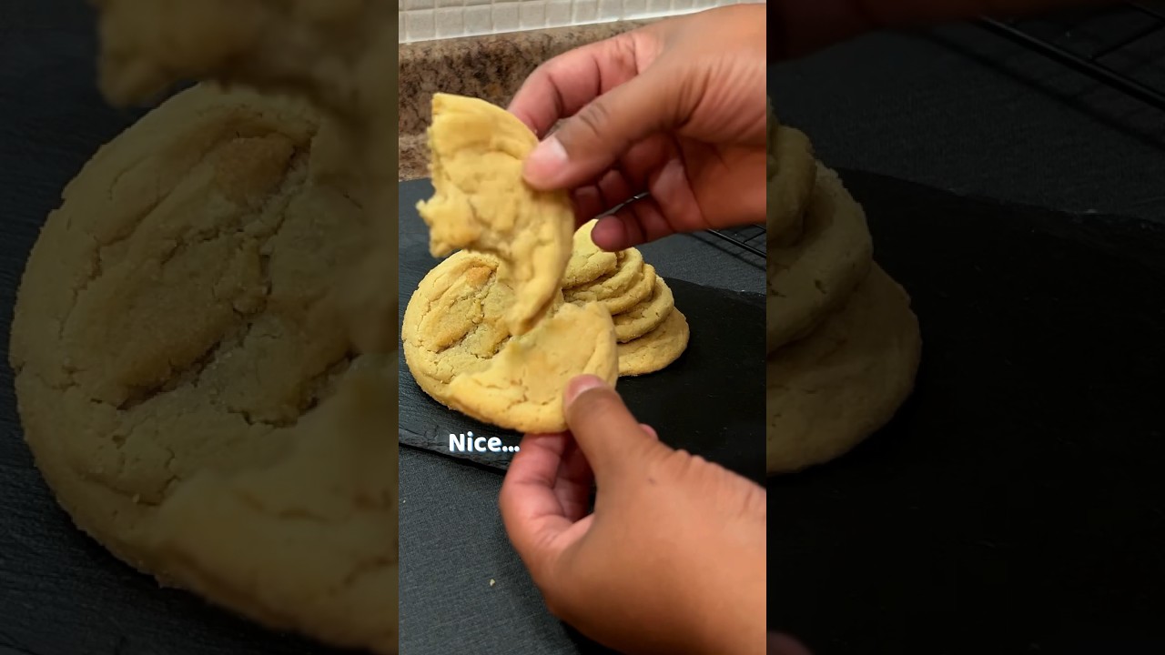 Soft and Chewy Sugar Cookies 😋 #sugarcookierecipe #cookies #baking