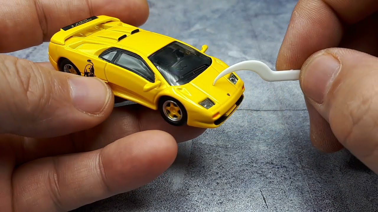 1/64 Lamborghini Diablo SV SE35 1999 by Kyosho diecast review